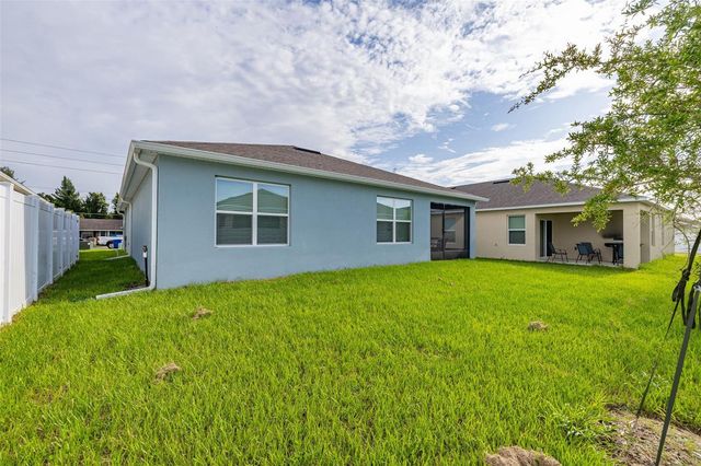 1078 CLAY BOULEVARD, Tavares, FL 32778