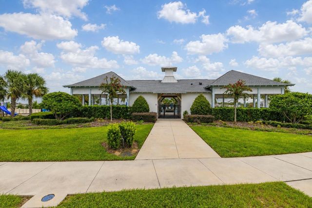 1078 CLAY BOULEVARD, Tavares, FL 32778