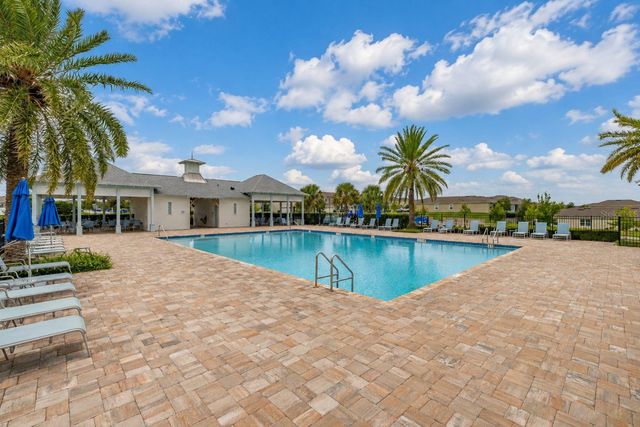 1078 CLAY BOULEVARD, Tavares, FL 32778