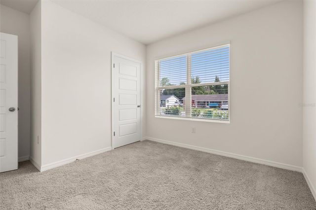 1078 CLAY BOULEVARD, Tavares, FL 32778