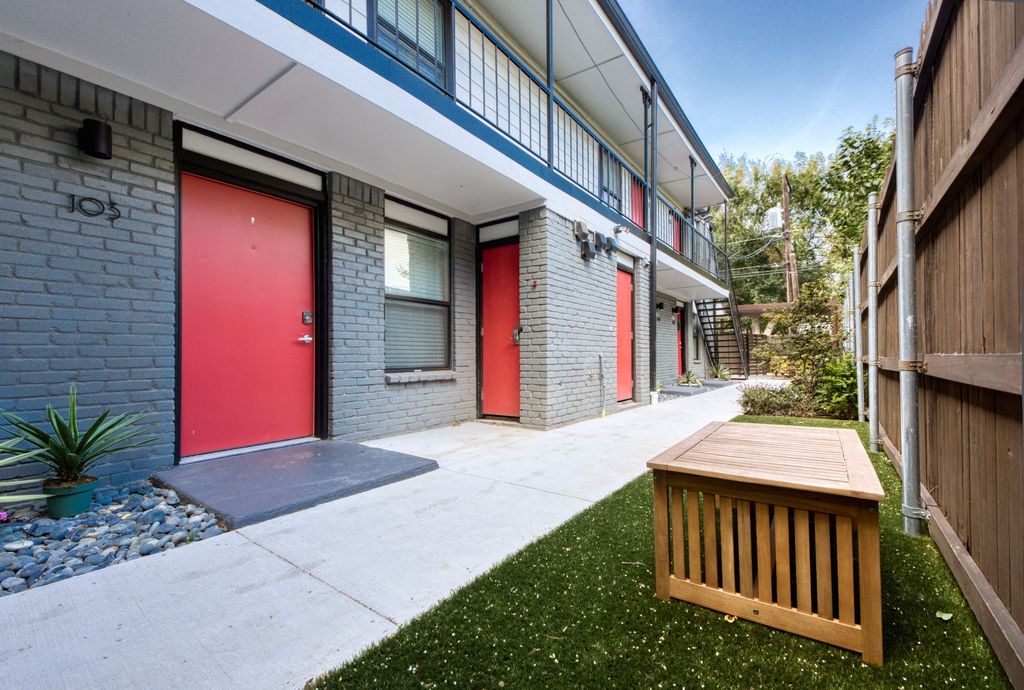 3914 Bowser Avenue 105, Dallas, TX 75219