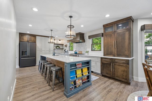 5020 Fir Hollow Lane, Lincoln, NE 68516