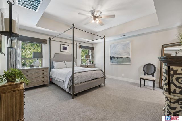 5020 Fir Hollow Lane, Lincoln, NE 68516