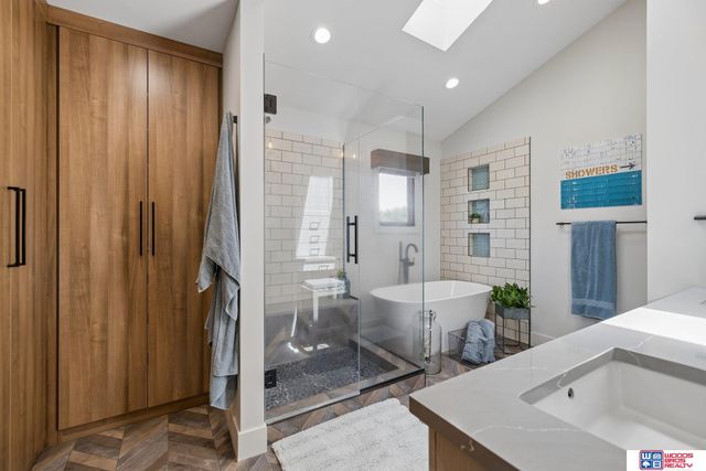 5020 Fir Hollow Lane, Lincoln, NE 68516