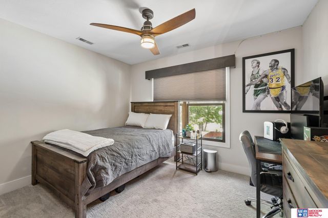 5020 Fir Hollow Lane, Lincoln, NE 68516