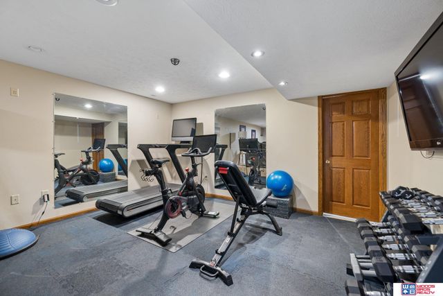 5020 Fir Hollow Lane, Lincoln, NE 68516