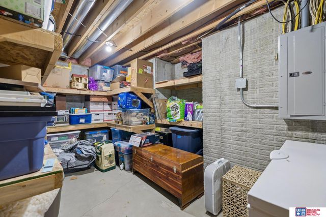 5020 Fir Hollow Lane, Lincoln, NE 68516