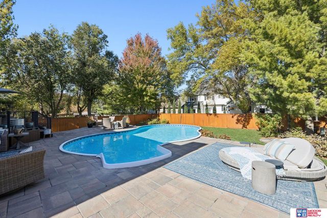 5020 Fir Hollow Lane, Lincoln, NE 68516