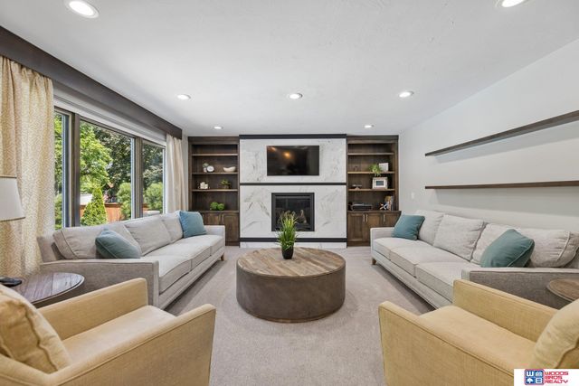 5020 Fir Hollow Lane, Lincoln, NE 68516
