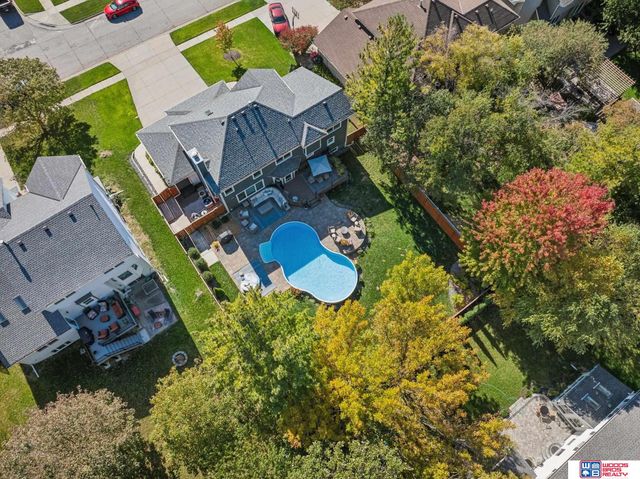 5020 Fir Hollow Lane, Lincoln, NE 68516