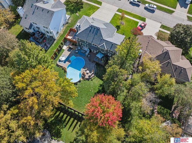 5020 Fir Hollow Lane, Lincoln, NE 68516