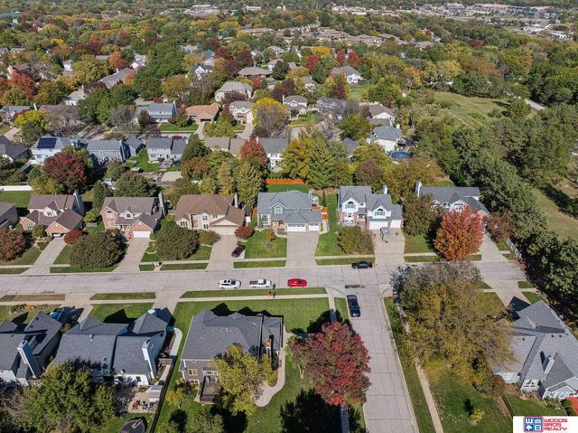 5020 Fir Hollow Lane, Lincoln, NE 68516