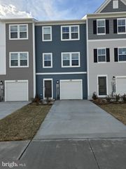 102 KINKADE CT, Martinsburg, WV 25403