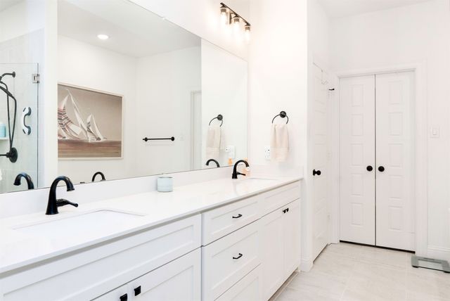 9036 Lakeside Drive, Fort Worth, TX 76179