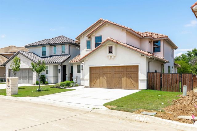 9036 Lakeside Drive, Fort Worth, TX 76179