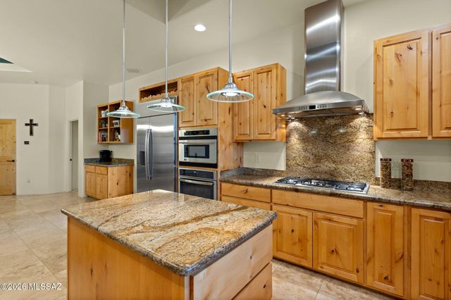8701 E Tumbling H Ranch Place, Vail, AZ 85641