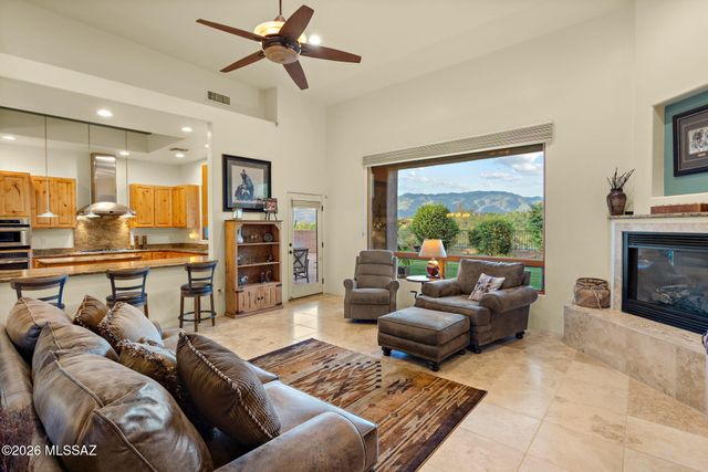 8701 E Tumbling H Ranch Place, Vail, AZ 85641