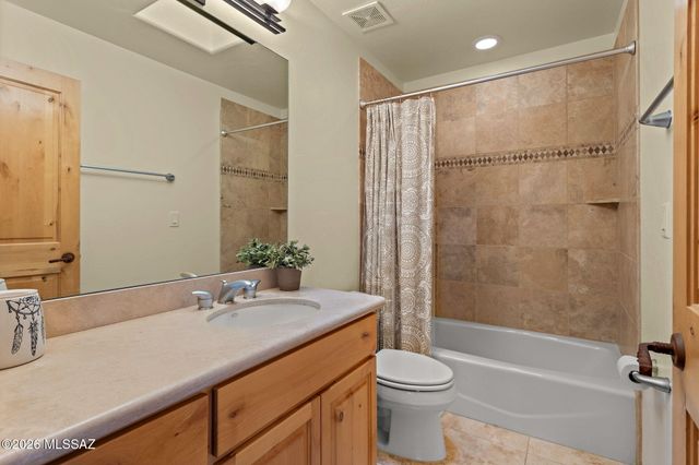 8701 E Tumbling H Ranch Place, Vail, AZ 85641