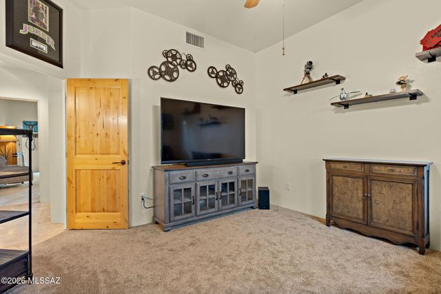8701 E Tumbling H Ranch Place, Vail, AZ 85641