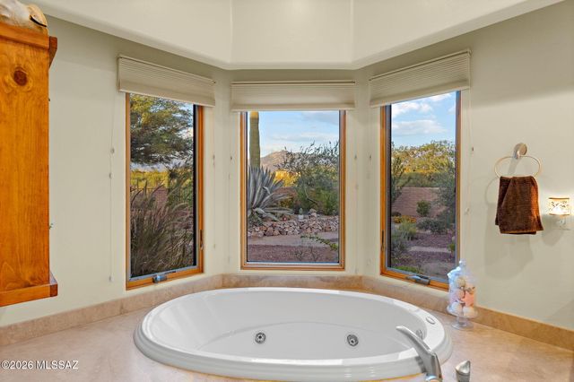 8701 E Tumbling H Ranch Place, Vail, AZ 85641
