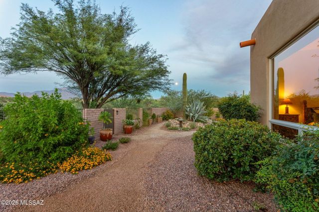 8701 E Tumbling H Ranch Place, Vail, AZ 85641