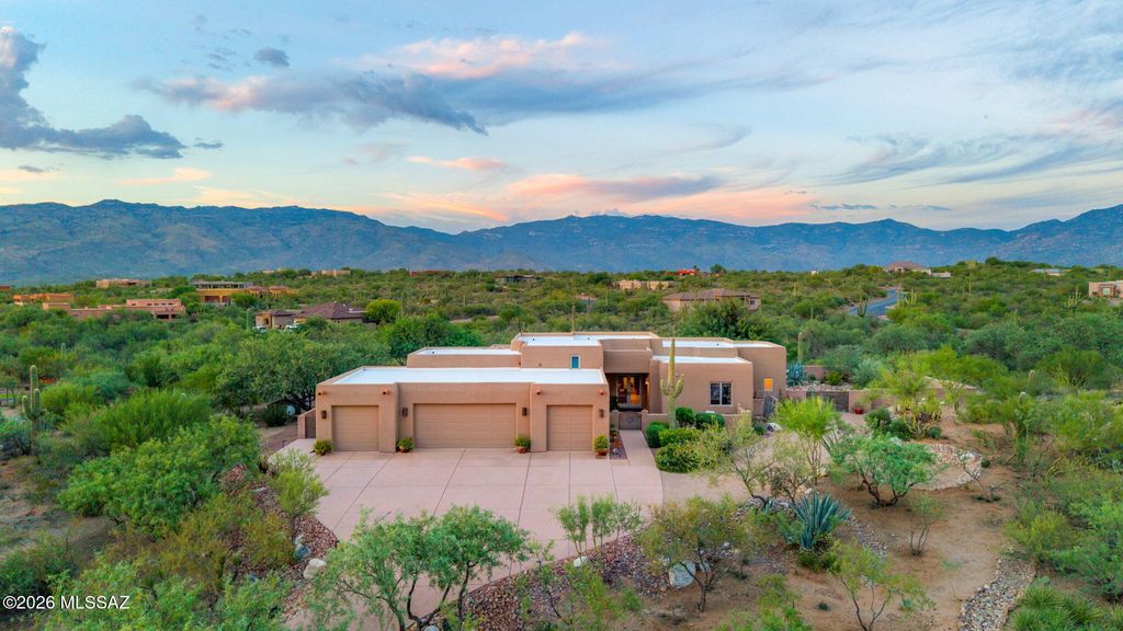 8701 E Tumbling H Ranch Place, Vail, AZ 85641