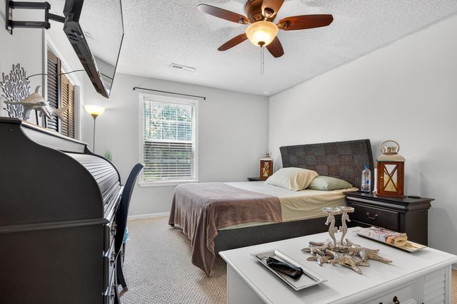 7921 Cricket Court E, North Charleston, SC 29418