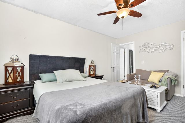 7921 Cricket Court E, North Charleston, SC 29418