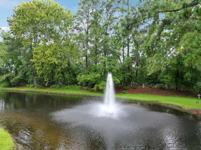 7921 Cricket Court E, North Charleston, SC 29418