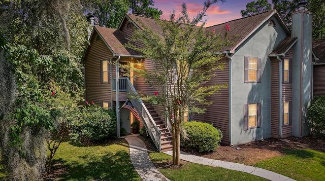 7921 Cricket Court E, North Charleston, SC 29418