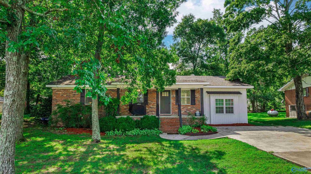 37 Park Lane, Rainsville, AL 35986