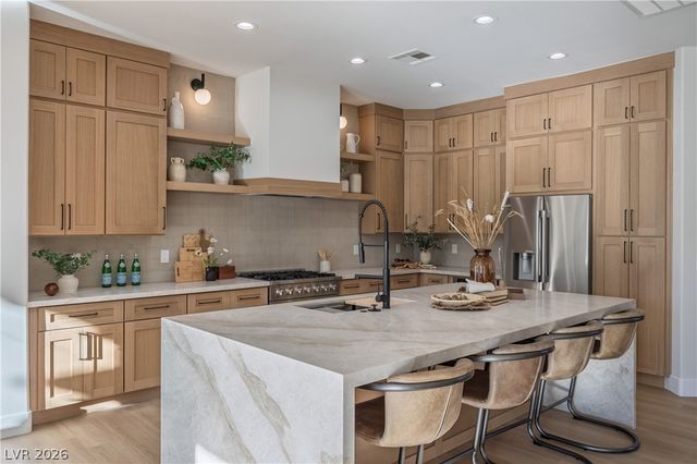 10248 Andante Court, Las Vegas, NV 89135