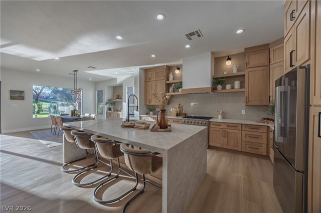 10248 Andante Court, Las Vegas, NV 89135