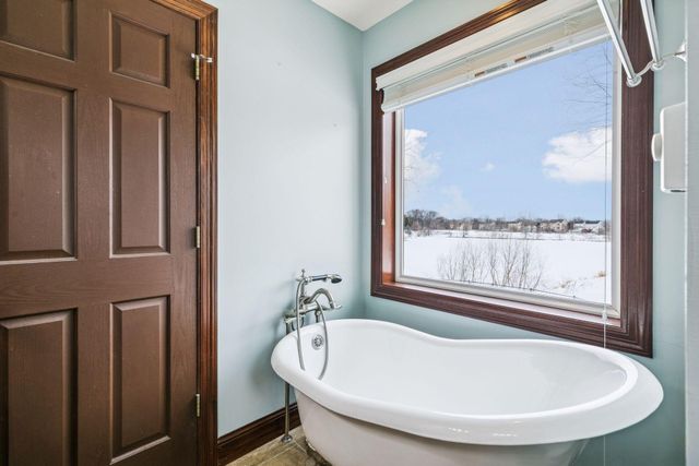 9487 208th Street W, Lakeville, MN 55044