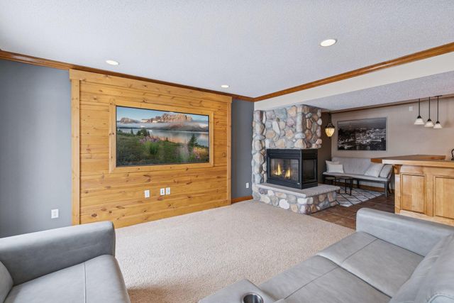 9487 208th Street W, Lakeville, MN 55044