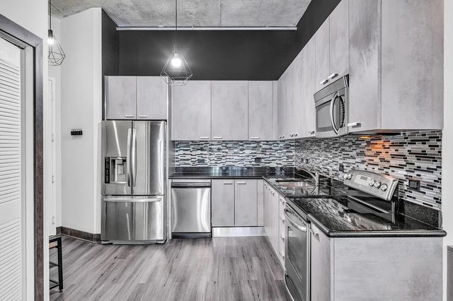 2100 Van Buren Street 203, Hollywood, FL 33020