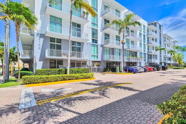 2100 Van Buren Street 203, Hollywood, FL 33020