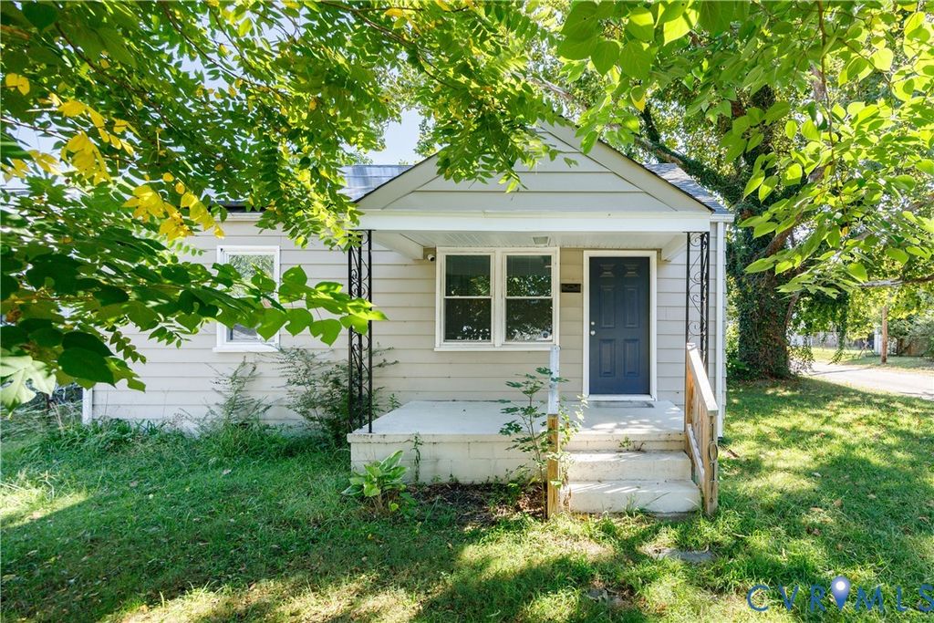 101 Slagle Ave, Petersburg, VA 23803