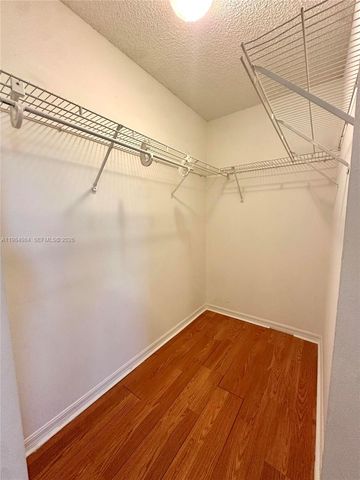 8655 N Southgate Shores Cir, Tamarac, FL 33321