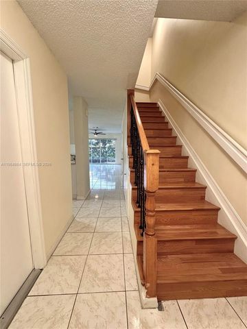 8655 N Southgate Shores Cir, Tamarac, FL 33321