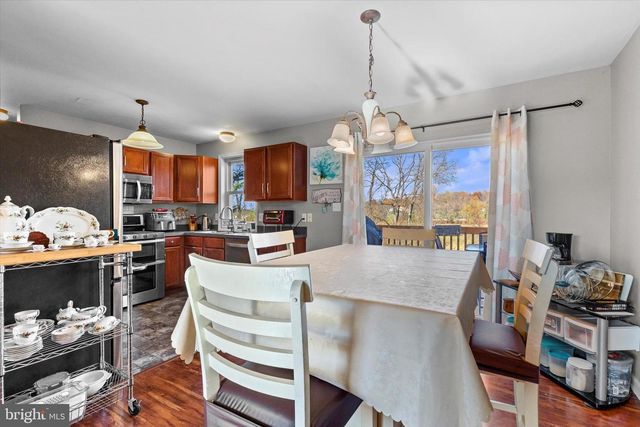 80 E BROOKFIELD DR, Lebanon, PA 17046