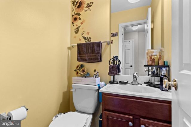 80 E BROOKFIELD DR, Lebanon, PA 17046