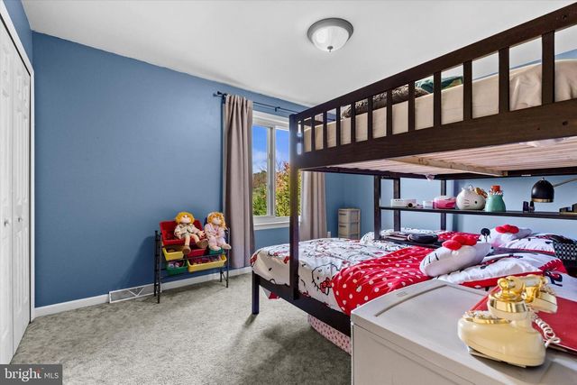 80 E BROOKFIELD DR, Lebanon, PA 17046