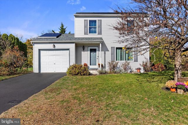 80 E BROOKFIELD DR, Lebanon, PA 17046