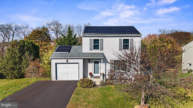 80 E BROOKFIELD DR, Lebanon, PA 17046