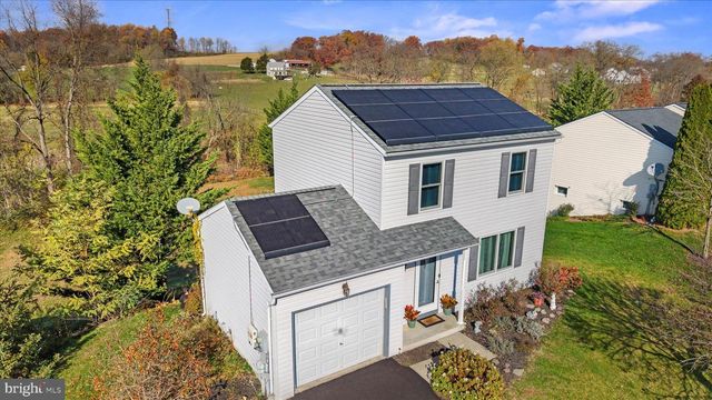 80 E BROOKFIELD DR, Lebanon, PA 17046