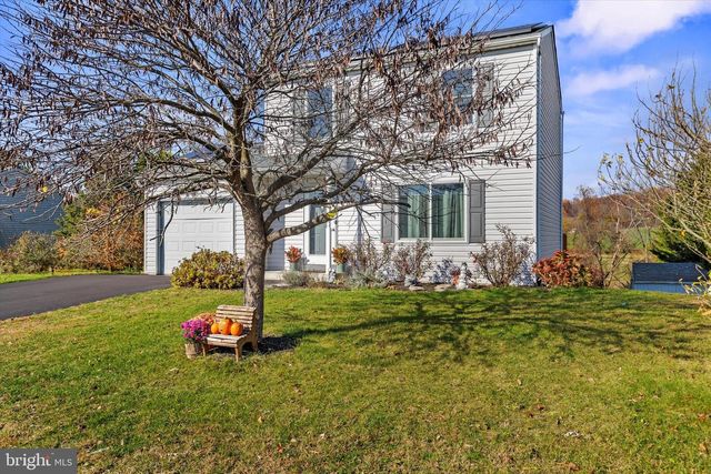 80 E BROOKFIELD DR, Lebanon, PA 17046