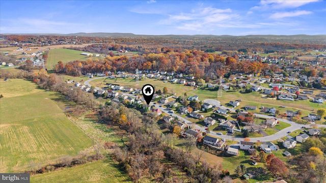 80 E BROOKFIELD DR, Lebanon, PA 17046