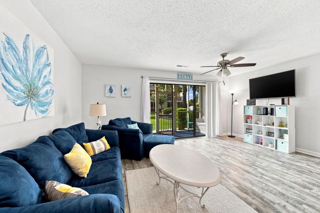 1870 Auburn Ln Apt 22F, Surfside Beach, SC 29575