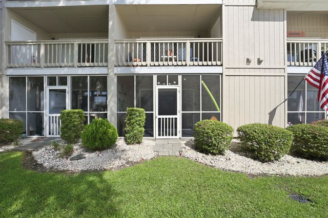 1870 Auburn Ln Apt 22F, Surfside Beach, SC 29575